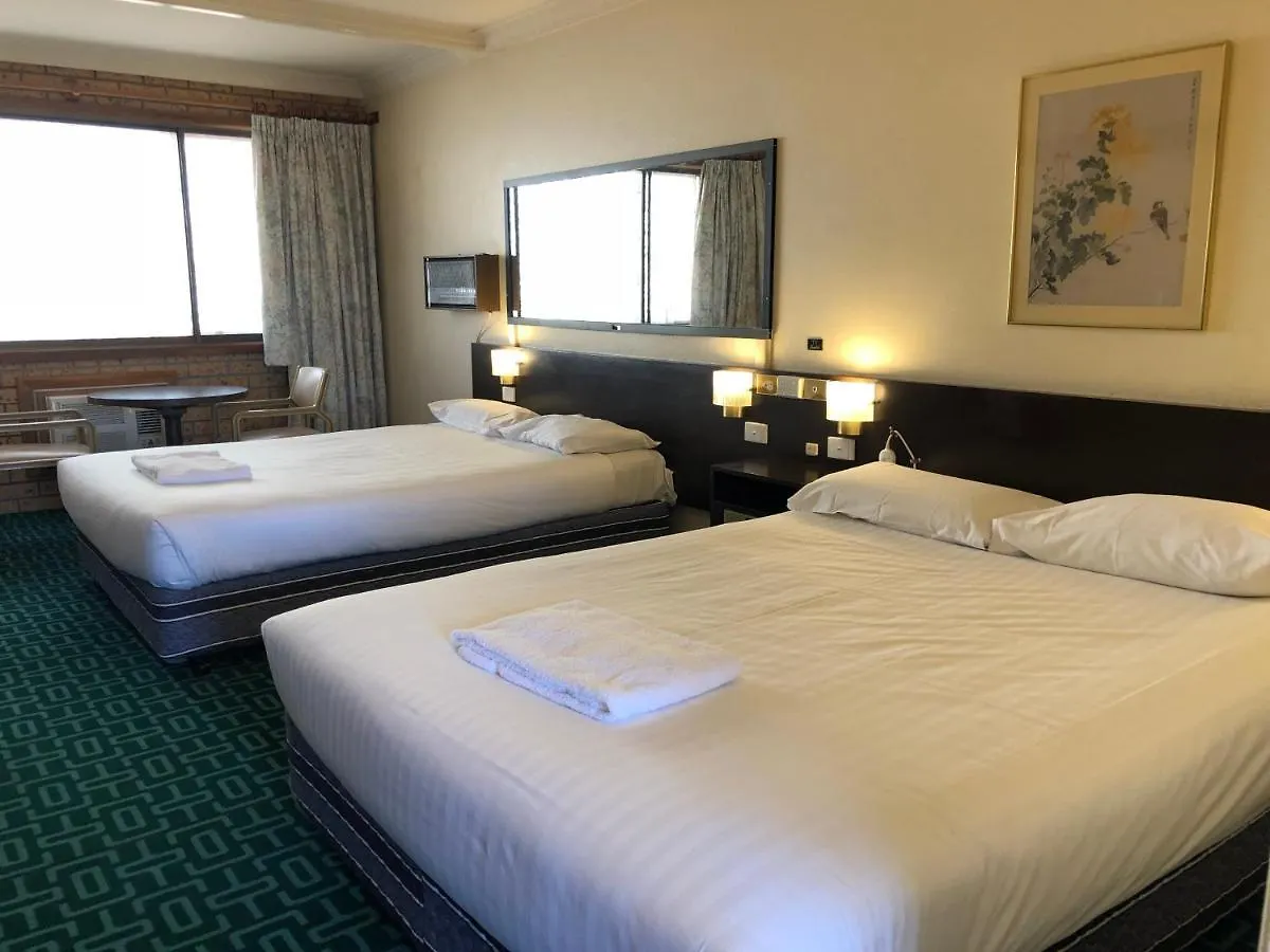 Canberra Lyneham Motor Inn 2*,