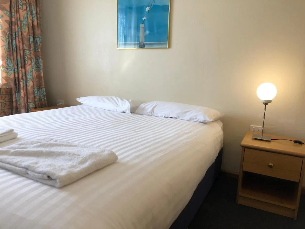 Canberra Lyneham Motor Inn Motel